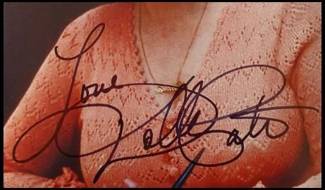 Dolly Parton Autographed Glossy 8x10 Color Photograph